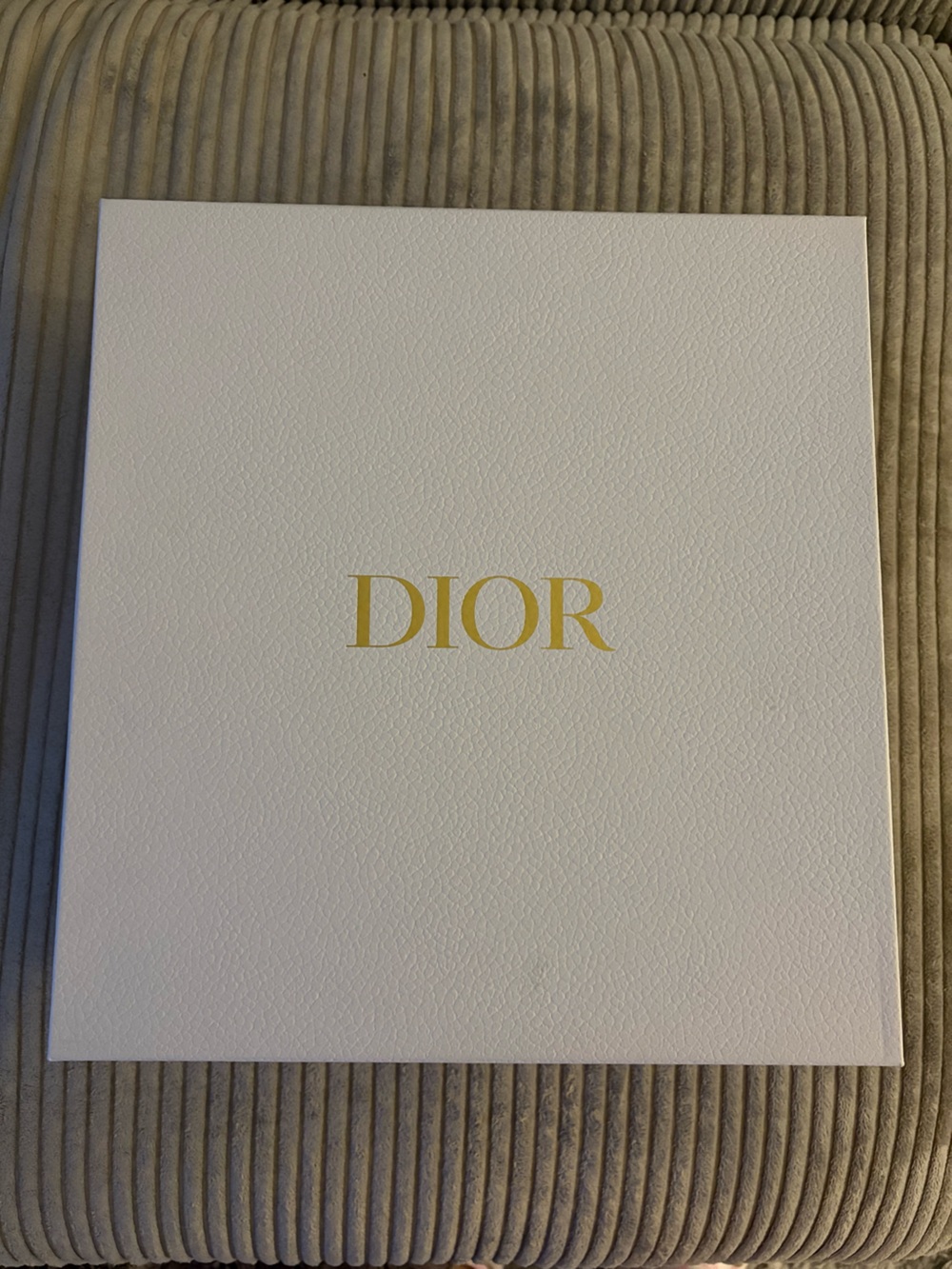 Brand new Dior white D-connect sneaker